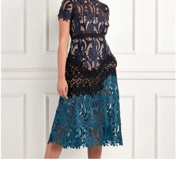 Self Portrait Blue Prairie Lace Guipure Midi Dress - size 8 - Picture 3 of 5